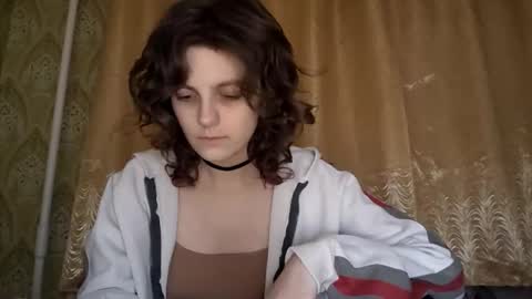 Snapshot of darcihauck chatting on 03-10-26, 06:24 Rina online show from 03-10-26, 06:24