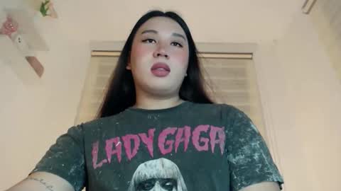 DARCY online show from 04-19-26, 03:44