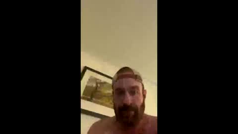 Snapshot of dareme917 chatting on 03-04-26, 12:33 dareme917 online show from 03-04-26, 12:33