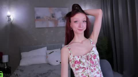 Snapshot of daria_j chatting on 05-15-26, 12:23 Daria J online show from 05-15-26, 12:23