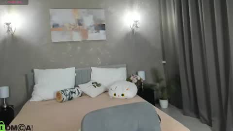 Snapshot of daria_j chatting on 06-11-26, 04:10 Daria J online show from 06-11-26, 04:10