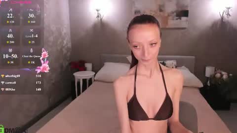 Snapshot of daria_j chatting on 07-20-26, 10:39 Daria J online show from 07-20-26, 10:39