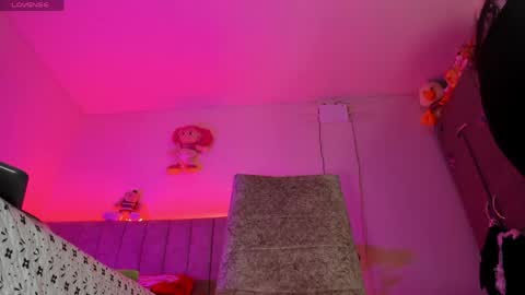 dariana_hot online show from 04-22-26, 03:35