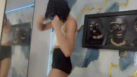 Snapshot of darianna_atehortua chatting on 06-23-26, 01:20 Dary online show from 06-23-26, 01:20