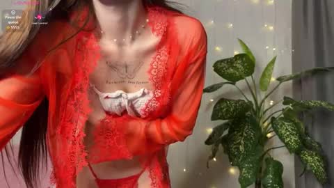 Snapshot of darina_night chatting on 11-21-25, 07:12 Darina Night online show from 11-21-25, 07:12