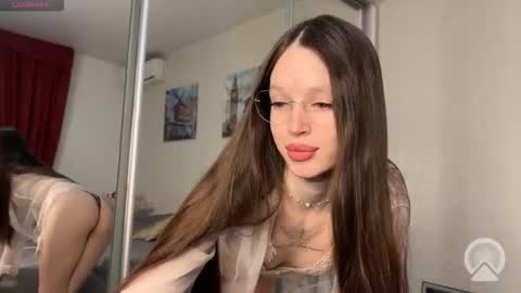 Snapshot of darina_night chatting on 03-18-26, 07:06 Darina Night online show from 03-18-26, 07:06