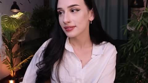 Darineko online show from 10-30-25, 05:09