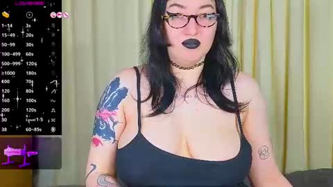 Snapshot of dario_doll_ chatting on 06-22-26, 01:30 Daria online show from 06-22-26, 01:30