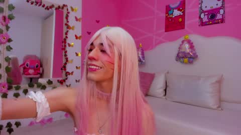 Snapshot of daripqueen chatting on 12-20-24, 03:21 DaripQueen online show from 12-20-24, 03:21