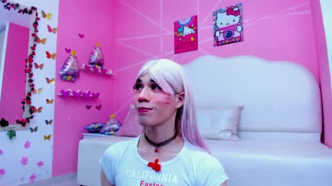 Snapshot of daripqueen chatting on 01-24-25, 03:55 DaripQueen online show from 01-24-25, 03:55