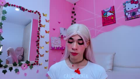 Snapshot of daripqueen chatting on 03-06-25, 03:24 DaripQueen online show from 03-06-25, 03:24