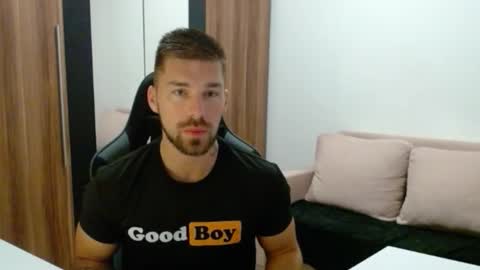 darius_94 online show from 11-20-25, 06:02