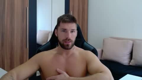 darius_94 online show from 02-09-26, 11:25