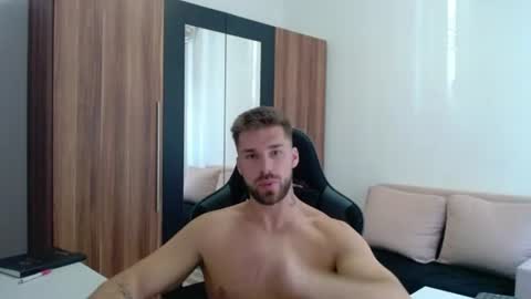 darius_94 online show from 07-29-26, 08:34
