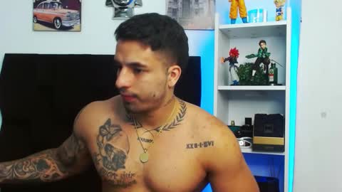 Snapshot of darius_phoenix chatting on 12-22-24, 11:22 Darius Phoenix online show from 12-22-24, 11:22