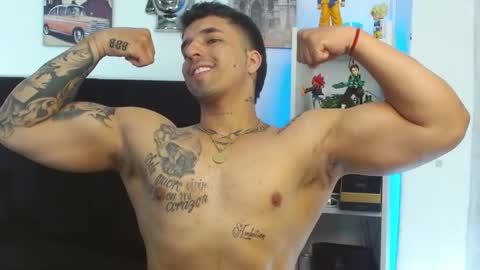 Snapshot of darius_phoenix chatting on 12-27-24, 12:56 Darius Phoenix online show from 12-27-24, 12:56