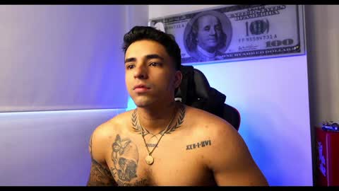 Snapshot of darius_phoenix chatting on 02-05-25, 03:31 Darius Phoenix online show from 02-05-25, 03:31