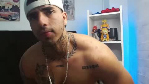 Snapshot of darius_phoenix chatting on 03-12-25, 04:08 Darius Phoenix online show from 03-12-25, 04:08