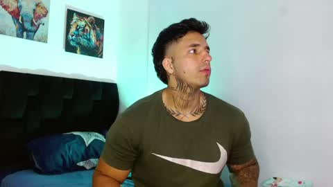 Darius Phoenix  online show from 04-21-26, 06:44