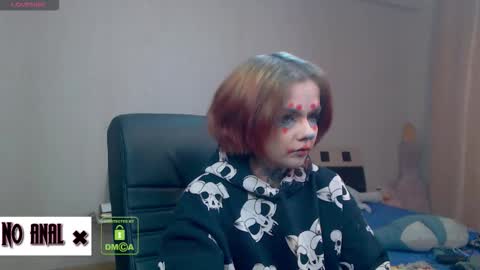 Snapshot of dark__elf chatting on 11-16-25, 10:15 Anessa online show from 11-16-25, 10:15