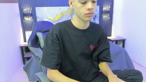 Snapshot of dark_desiree18 chatting on 02-01-26, 12:04 DARCK online show from 02-01-26, 12:04