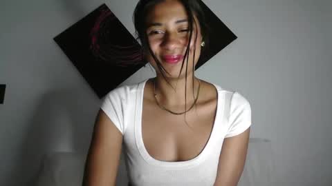 Snapshot of dark_enchantress_ chatting on 11-01-25, 10:34 Sofia online show from 11-01-25, 10:34