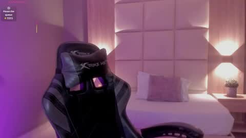 Snapshot of dark_gotica chatting on 05-23-26, 12:31 M I K A E L A online show from 05-23-26, 12:31