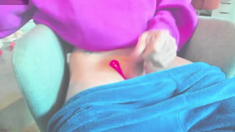 Snapshot of dark_greens chatting on 02-07-25, 07:50 dark greens online show from 02-07-25, 07:50