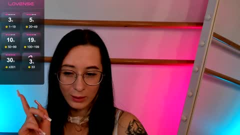 Snapshot of dark_lola_ chatting on 12-11-24, 03:05 Lola online show from 12-11-24, 03:05