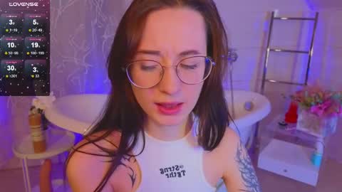 Snapshot of dark_lola_ chatting on 03-10-25, 12:37 Lola online show from 03-10-25, 12:37