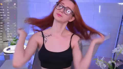 Lola online show from 05-31-26, 01:47