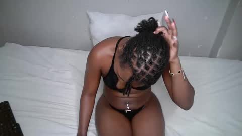 Snapshot of dark_lovly chatting on 11-10-25, 08:41 dark_lovly online show from 11-10-25, 08:41