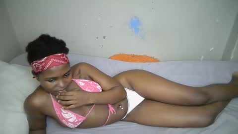 Snapshot of dark_lovly chatting on 12-17-25, 11:11 dark_lovly online show from 12-17-25, 11:11