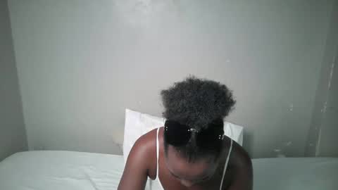 Snapshot of dark_lovly chatting on 02-21-26, 08:04 dark_lovly online show from 02-21-26, 08:04