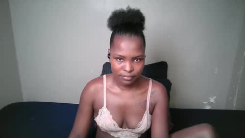 Snapshot of dark_lovly chatting on 02-26-26, 10:36 dark_lovly online show from 02-26-26, 10:36