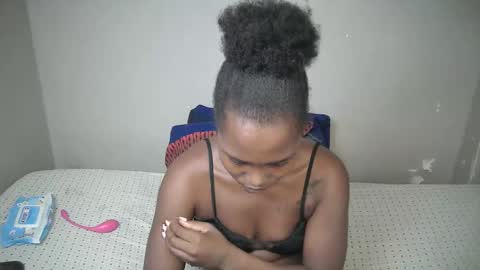 Snapshot of dark_lovly chatting on 02-28-26, 05:14 dark_lovly online show from 02-28-26, 05:14