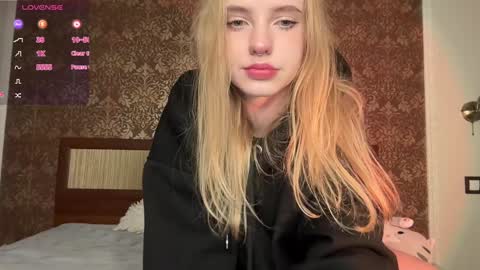 Snapshot of dark_side1213 chatting on 12-20-24, 12:30 Darkside online show from 12-20-24, 12:30