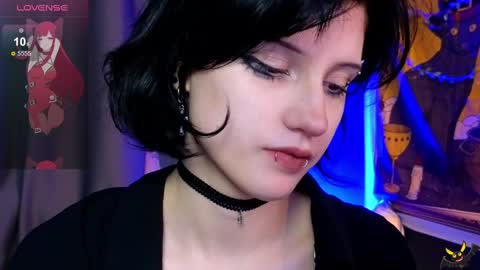 Snapshot of dark_vamp_ chatting on 12-11-24, 12:23 Vamp online show from 12-11-24, 12:23