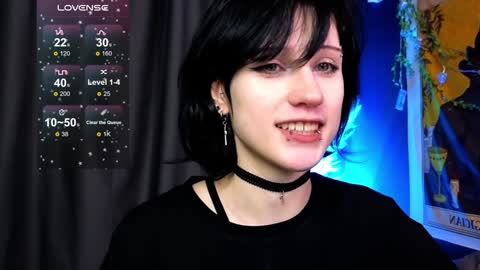 Snapshot of dark_vamp_ chatting on 12-19-24, 12:34 Vamp online show from 12-19-24, 12:34