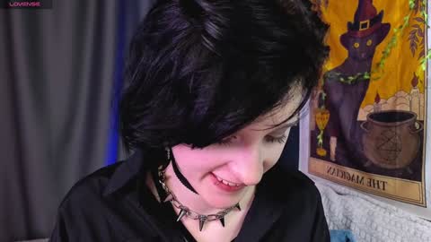 Snapshot of dark_vamp_ chatting on 01-23-25, 06:03 Vamp online show from 01-23-25, 06:03