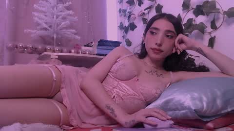 Snapshot of darkcandy666 chatting on 11-12-25, 07:03 Candy online show from 11-12-25, 07:03