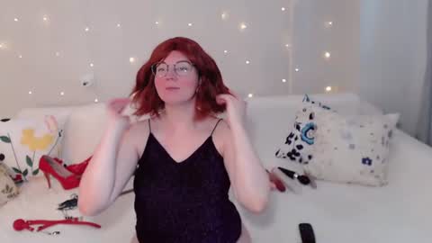 Kelly online show from 06-22-26, 05:48