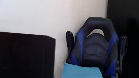 Darkkras online show from 05-19-26, 02:01