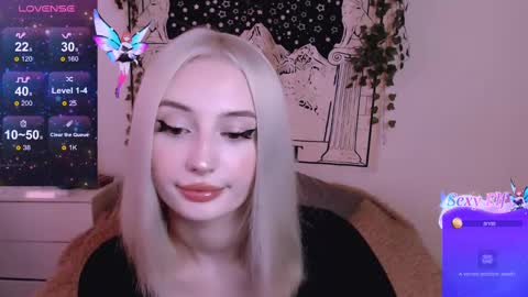 Snapshot of darklovebby chatting on 02-10-25, 05:25 Lana Jack and Tom online show from 02-10-25, 05:25