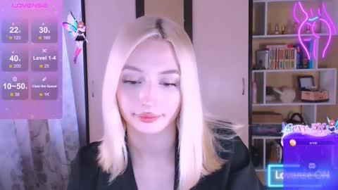 Snapshot of darklovebby chatting on 03-04-25, 11:29 Lana Jack and Tom online show from 03-04-25, 11:29