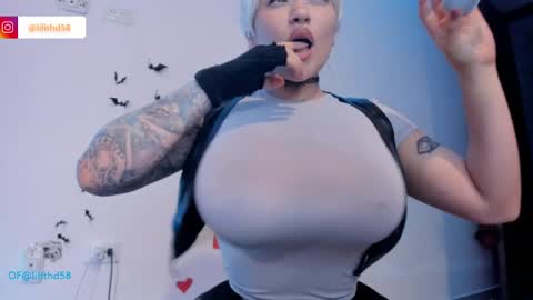 Snapshot of darknes_lilith18 chatting on 02-22-25, 01:22 darknes_lilith18 online show from 02-22-25, 01:22