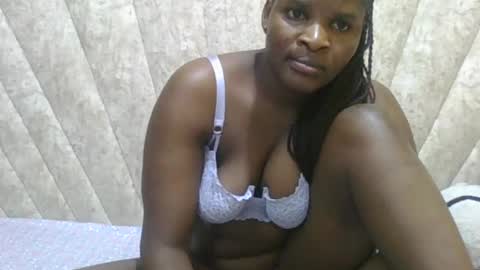 SHANICE online show from 06-25-26, 03:38
