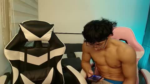 darkpleasuress online show from 11-14-25, 06:12