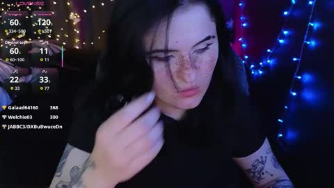 Snapshot of darksh1ne chatting on 12-14-25, 11:26 Shine online show from 12-14-25, 11:26