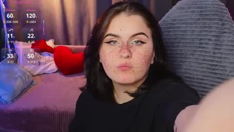 Snapshot of darksh1ne chatting on 02-07-26, 10:30 Shine online show from 02-07-26, 10:30